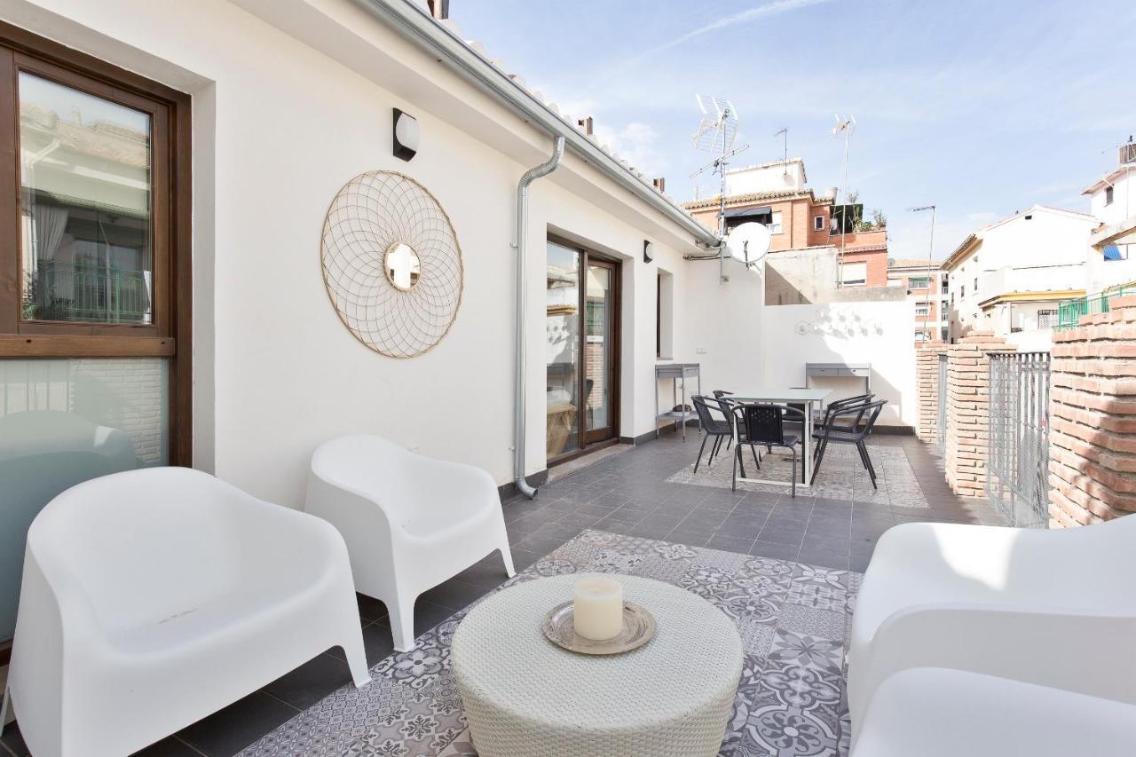 Hi Room - Smart Apartments - Penthouse グラナダ エクステリア 写真